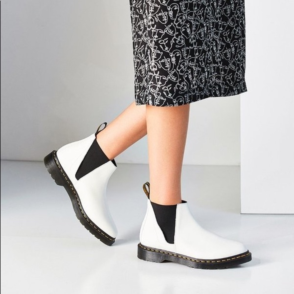 Dr. Martens Bianca Chelsea Boot Size 10